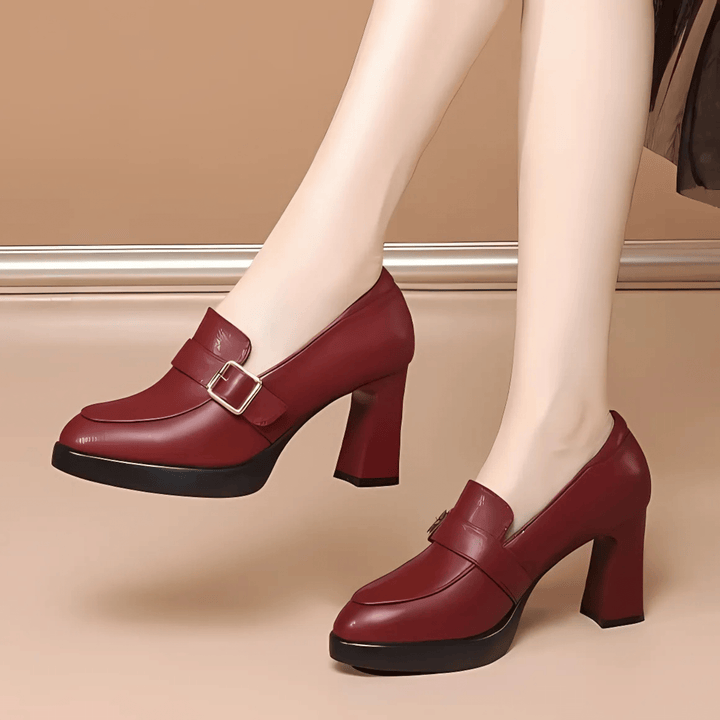LUNA | Stylish and Cozy Heeled Footwear