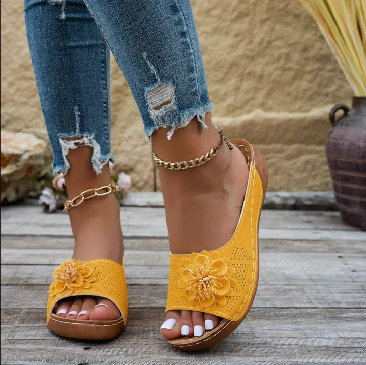 FLORA | Floral Motif Sandals