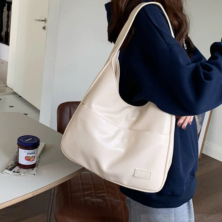 Clara Everyday Petite Tote
