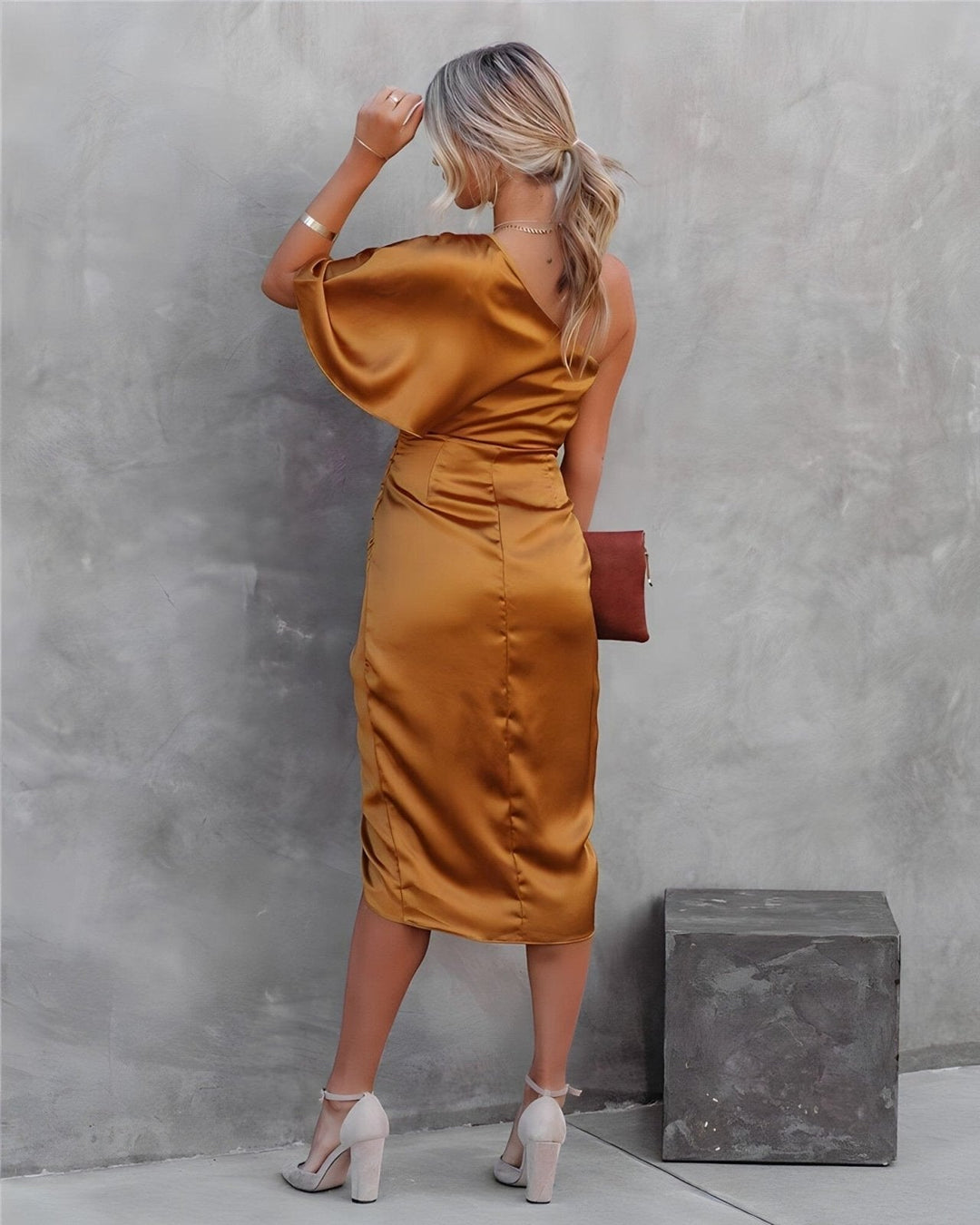 Dhalia | Elegant Asymmetric Dress