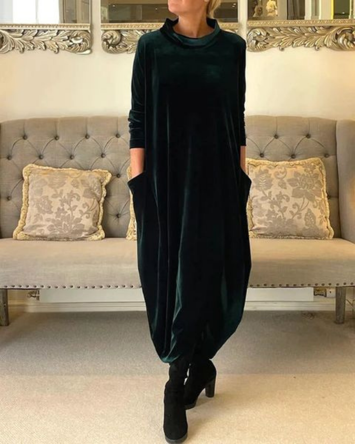Neera - Chic and Sophisticated Dress