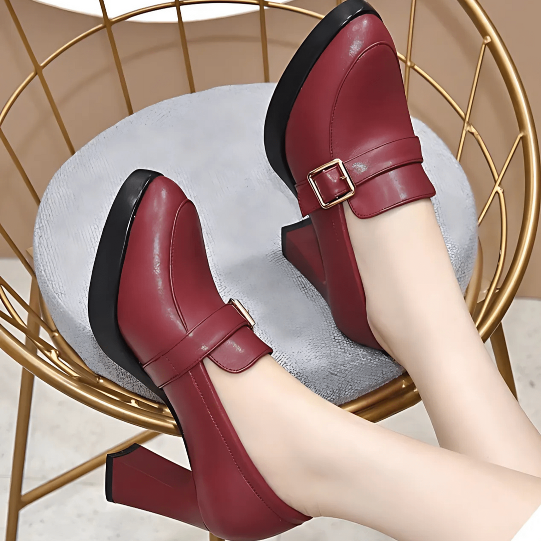 LUNA | Stylish and Cozy Heeled Footwear