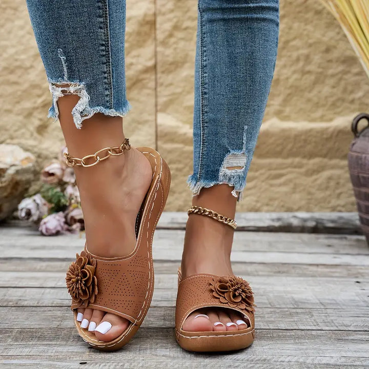 FLORA | Floral Motif Sandals