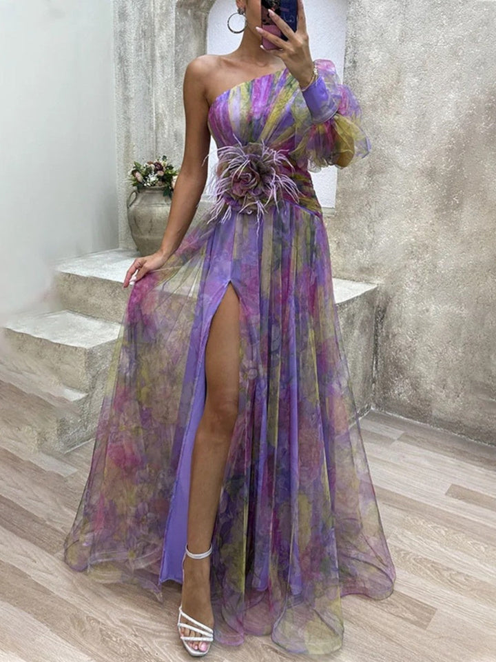 Amelia - Chic Split Dress