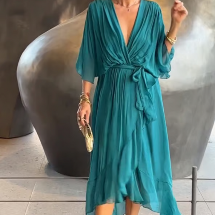 Mady - Chic Elegance Dress