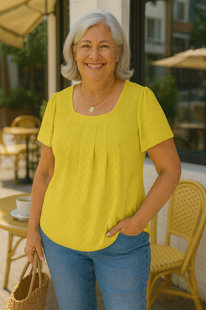 Colleen Luxe | Pleated Comfort Top – Your Go-To for Everyday Confidence