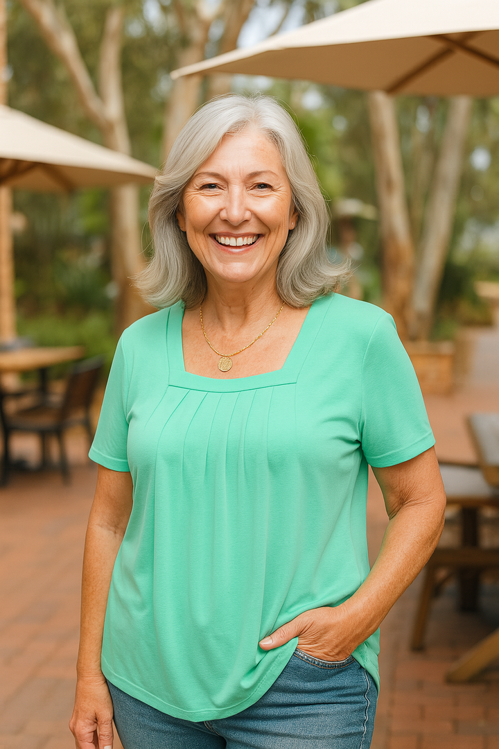 Colleen | Pleated Comfort Top - Your Go-To for Everyday Confidence