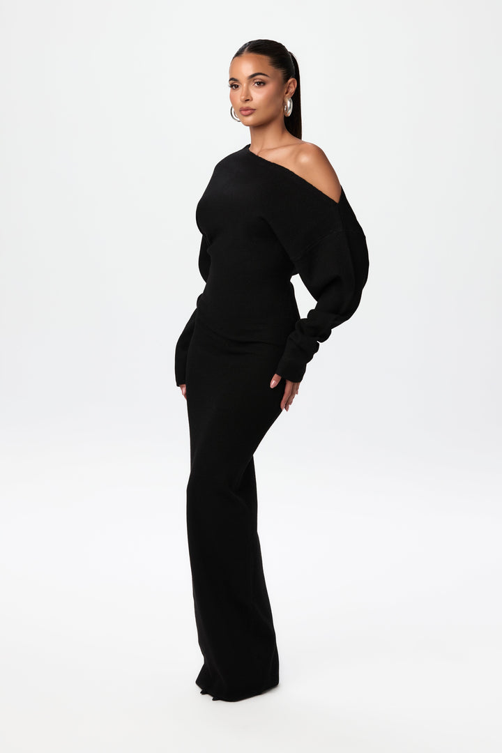 Juri | Off Shoulder Sweater Dress