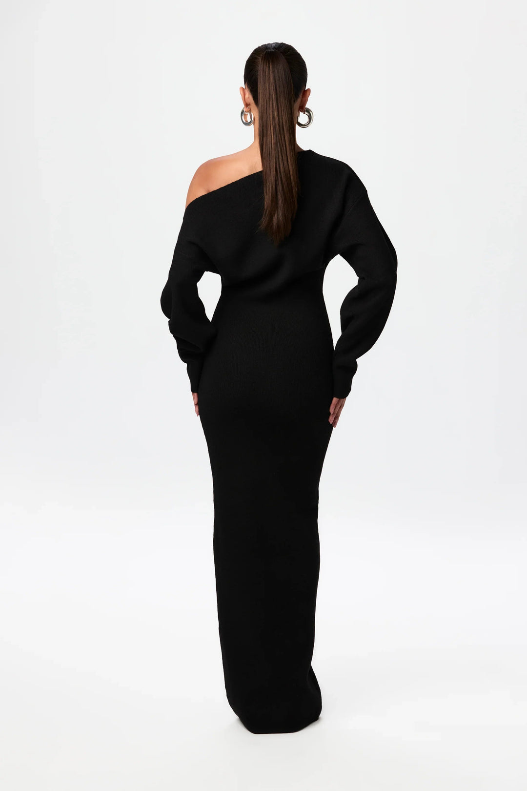 Juri | Off Shoulder Sweater Dress