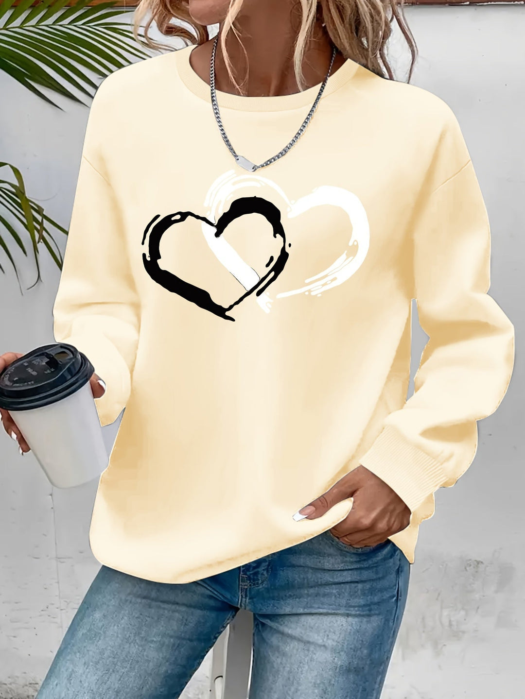 Ines - Elegant Heart Sweater