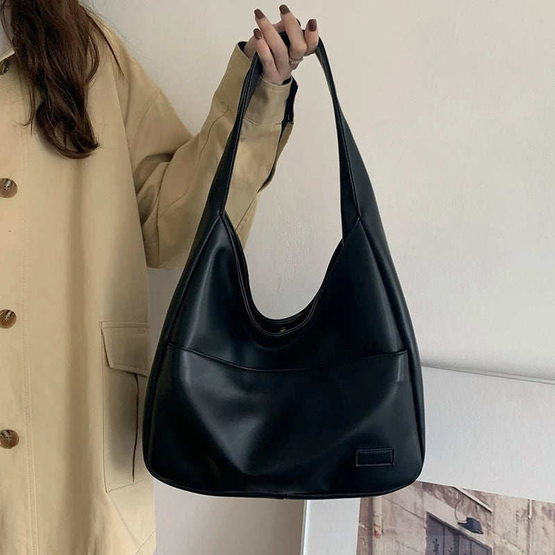 Clara Everyday Petite Tote