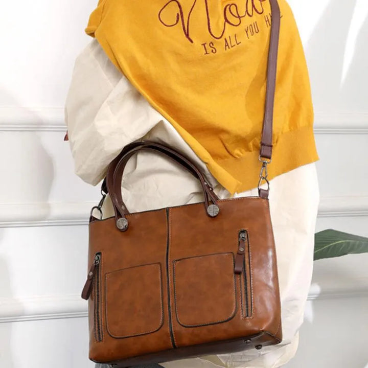 Gisela™ Vintage-style shoulder bag