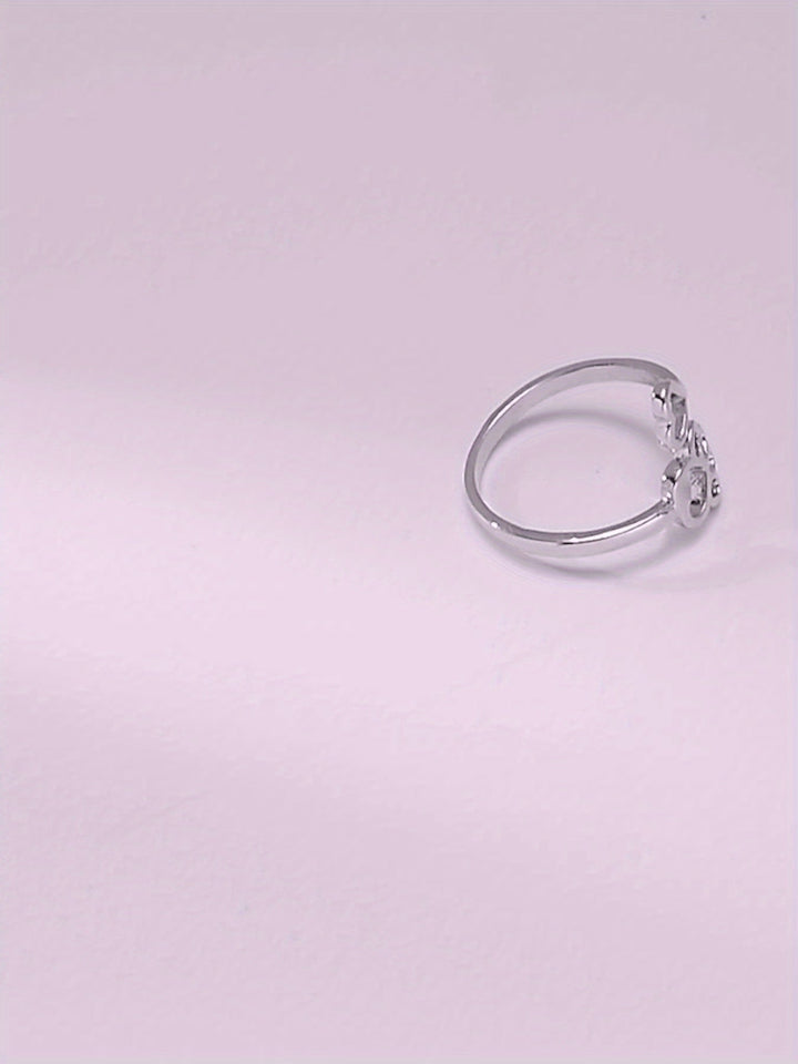 Paw & Heart Ring in Sterling Silver in Rosendal
