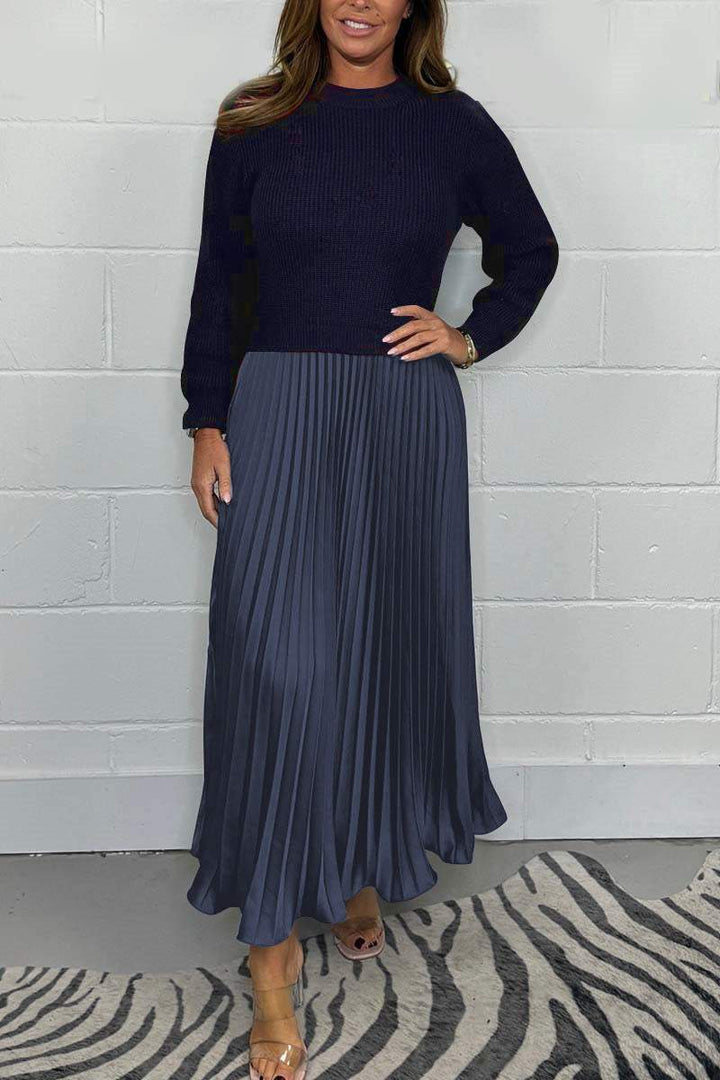 Juanita | Elegant Pleated Round Neck Dress