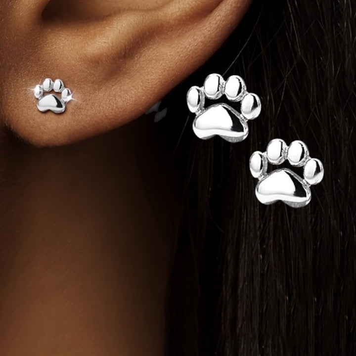 Paw Stud Earrings in Sterling Silver Bente I Rosendal